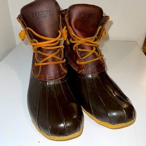 Sperry women’s duck boots